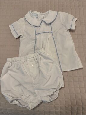 Petit Bebe size 2T white 2 piece set